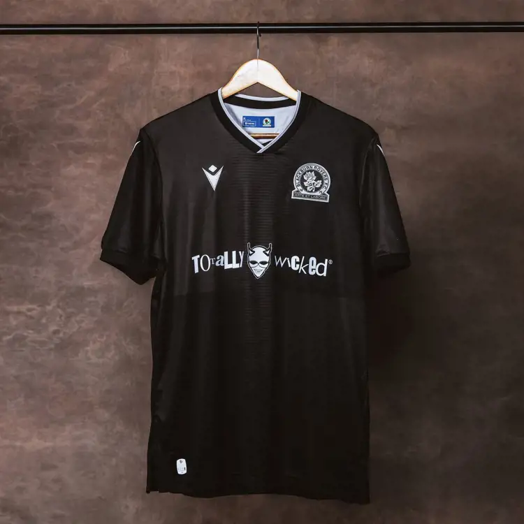 Blackburn Rovers voetbalshirts 2023-2024