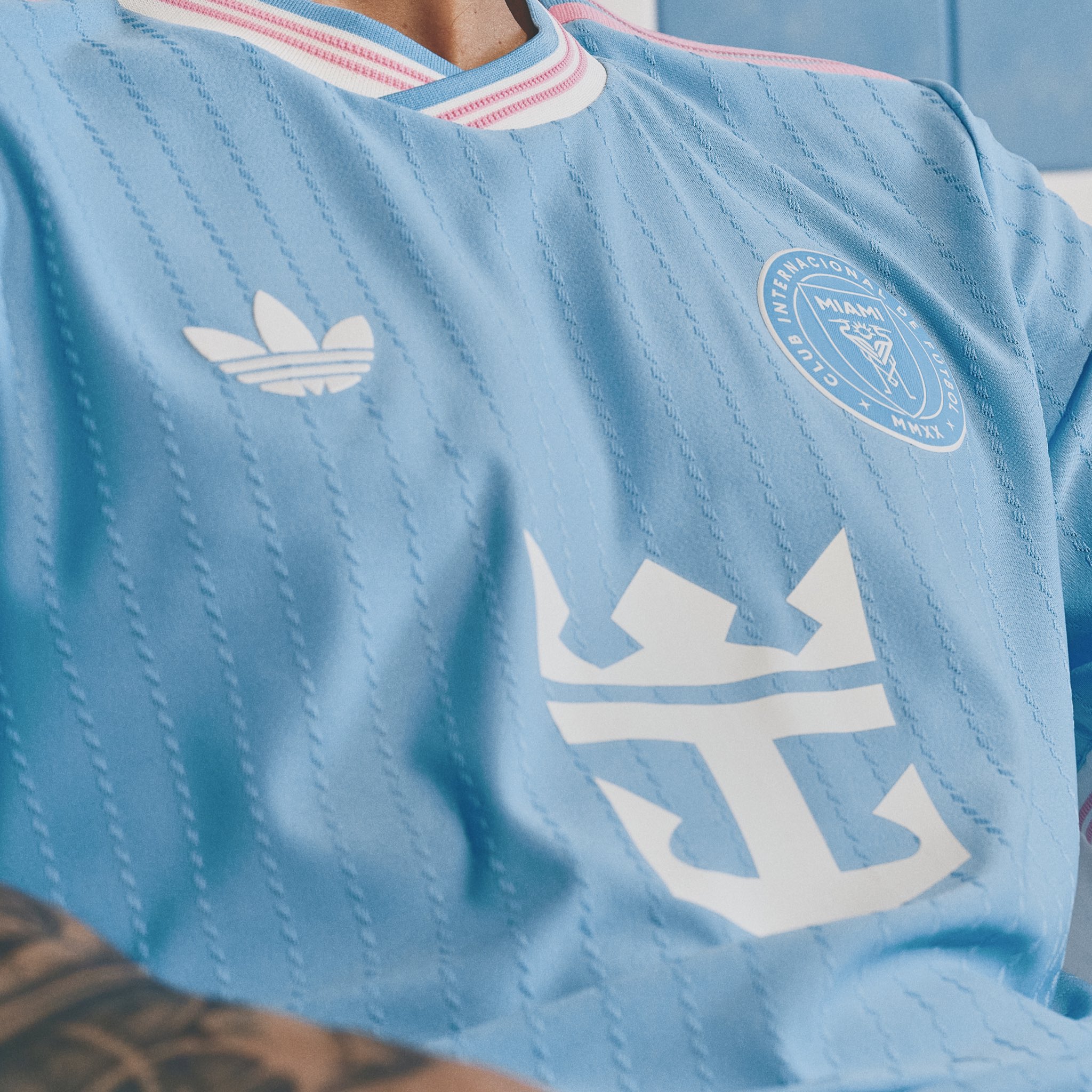 Inter Miami CF 3e shirt 2025-2026 heeft frisse kleuren combinatie