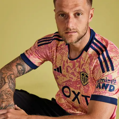 Leeds United voetbalshirts 2023-2024