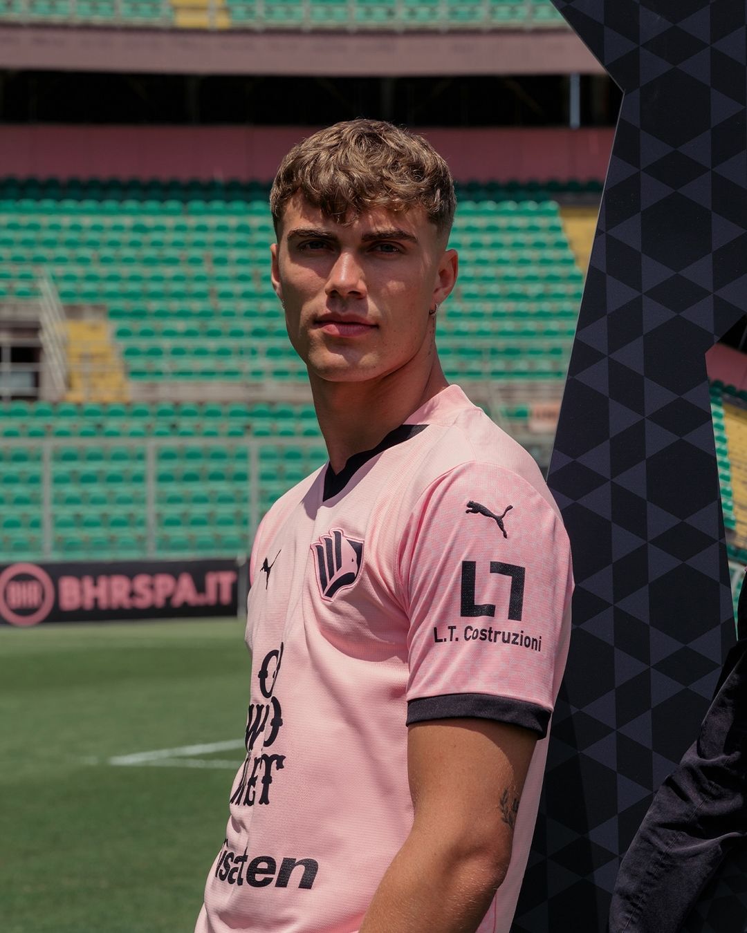 Dit zijn de UC Palermo voetbalshirts 2024-2025