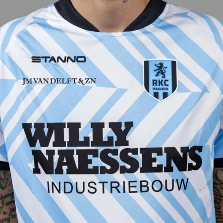 RKC Waalwijk voetbalshirts 2024-2025 bevatten banen!