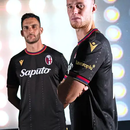Dit voetbalshirt draagt Bologna tijdens Champions League wedstrijden 2024-2025