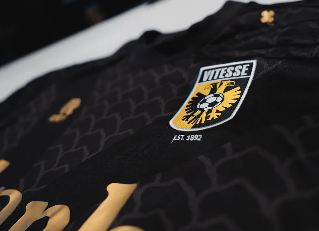 Vitesse Voetbalshirts 2025 2026