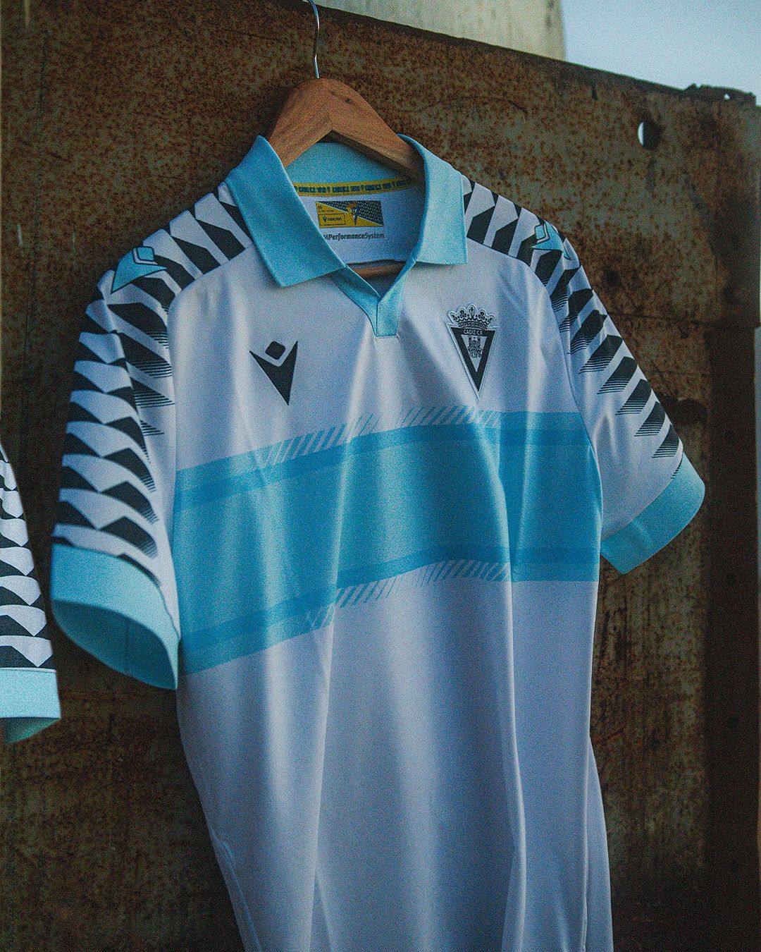 Cadiz CF voetbalshirts 2024-2025 geïnspireerd door shirts jaren '80 en '90