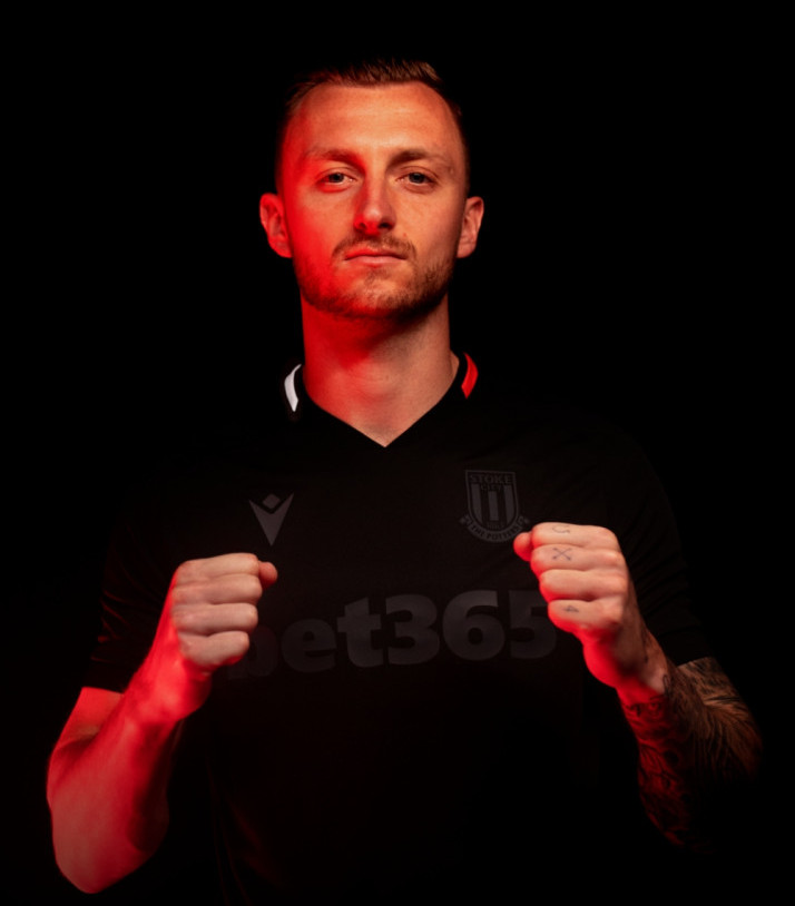 Stoke City voetbalshirts 2024-2025 geïnspireerd door flessenovens