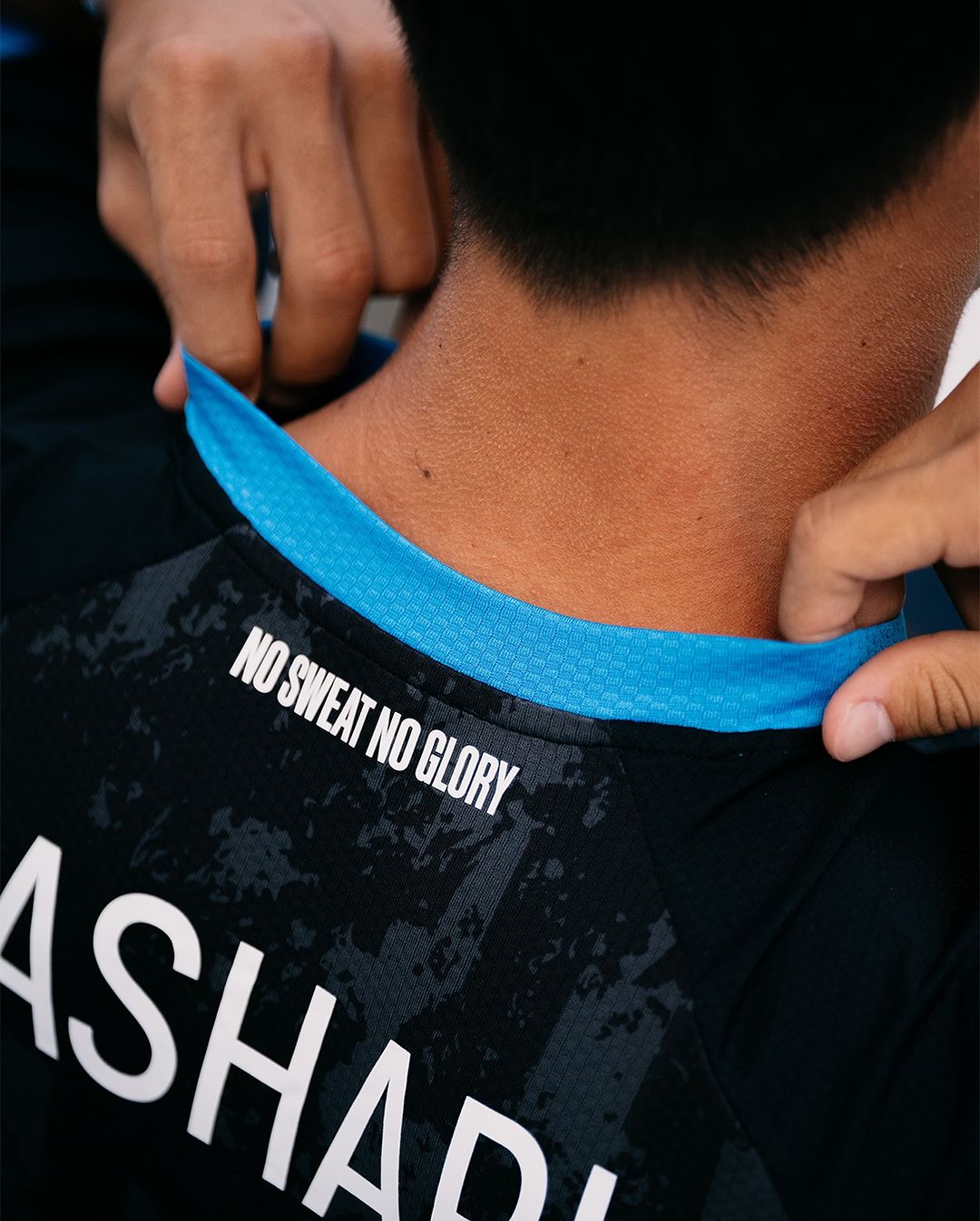 Club Brugge voetbalshirts 2024-2025 geïnspireerd door retro shirts en Brugse Reien