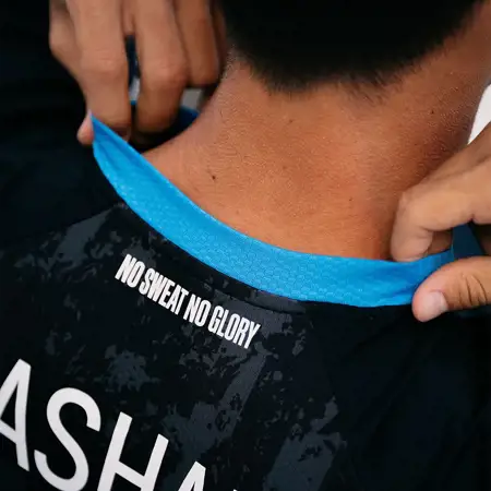 Club Brugge voetbalshirts 2024-2025 geïnspireerd door retro shirts en Brugse Reien