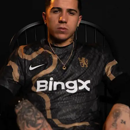 Chelsea warming-up shirt 2025 geïnspireerd door slang