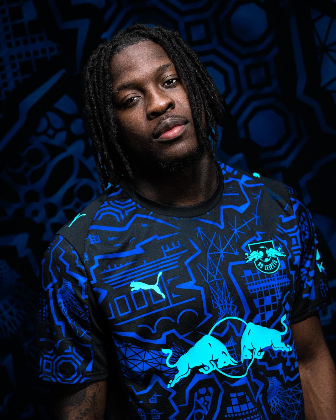 RB Leipzig en PUMA lanceren Glow in the Dark voetbalshirt