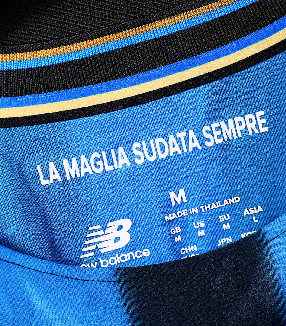Dit zijn de Atalanta Bergamo voetbalshirts 2025-2026 van New Balance