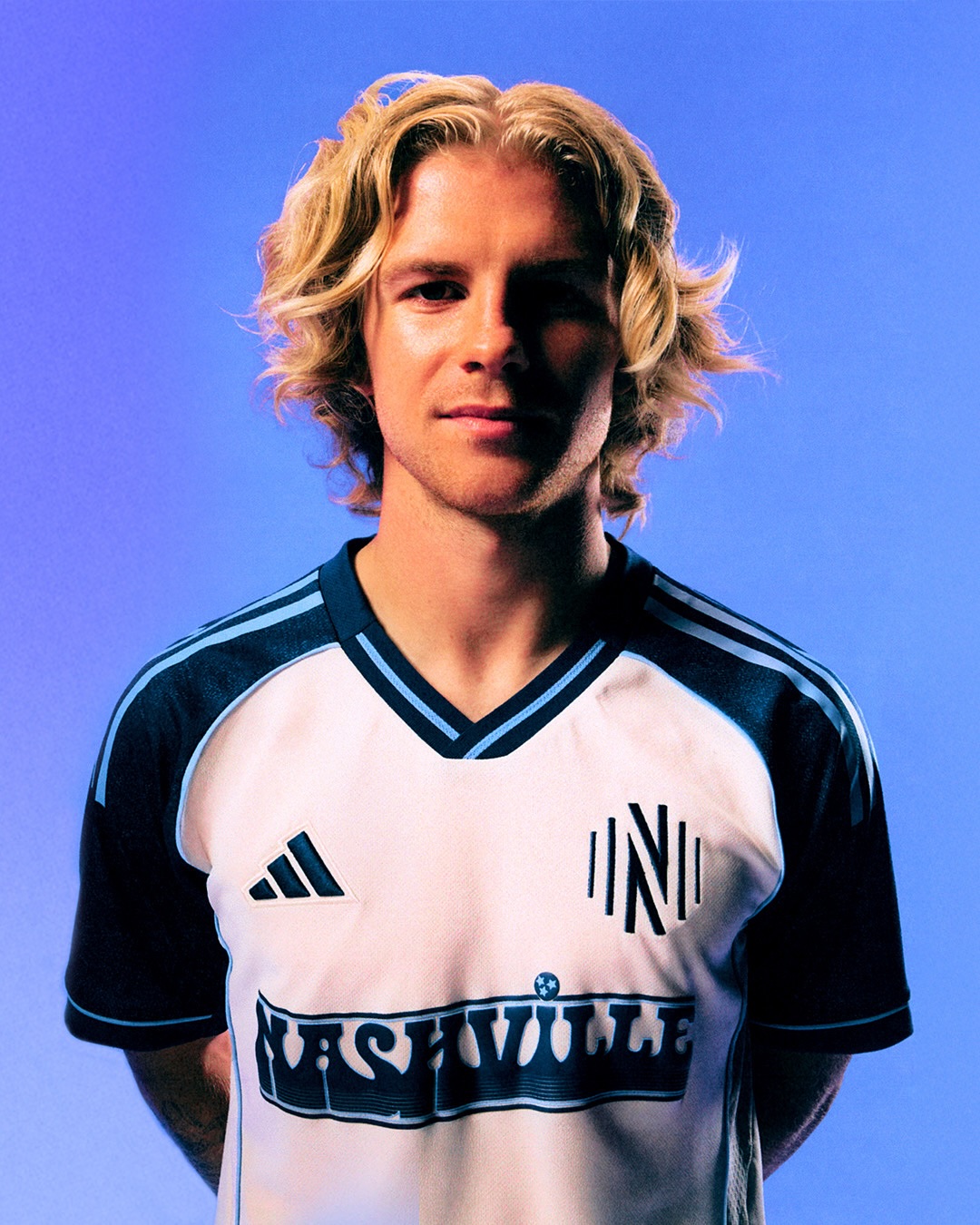 Nashville SC 3e shirt 2025-2026 heeft jaren '90 retro look!