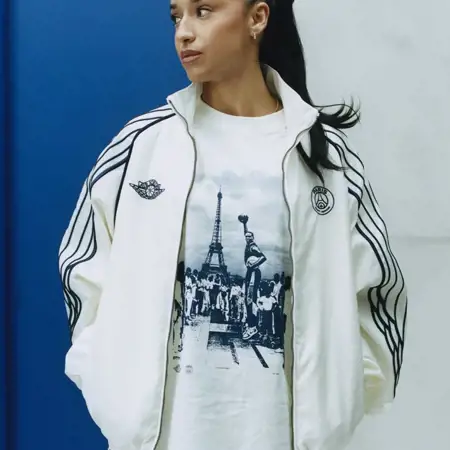 Paris Saint Germain 4e shirt 2024-2025 is blauw met vleugels!