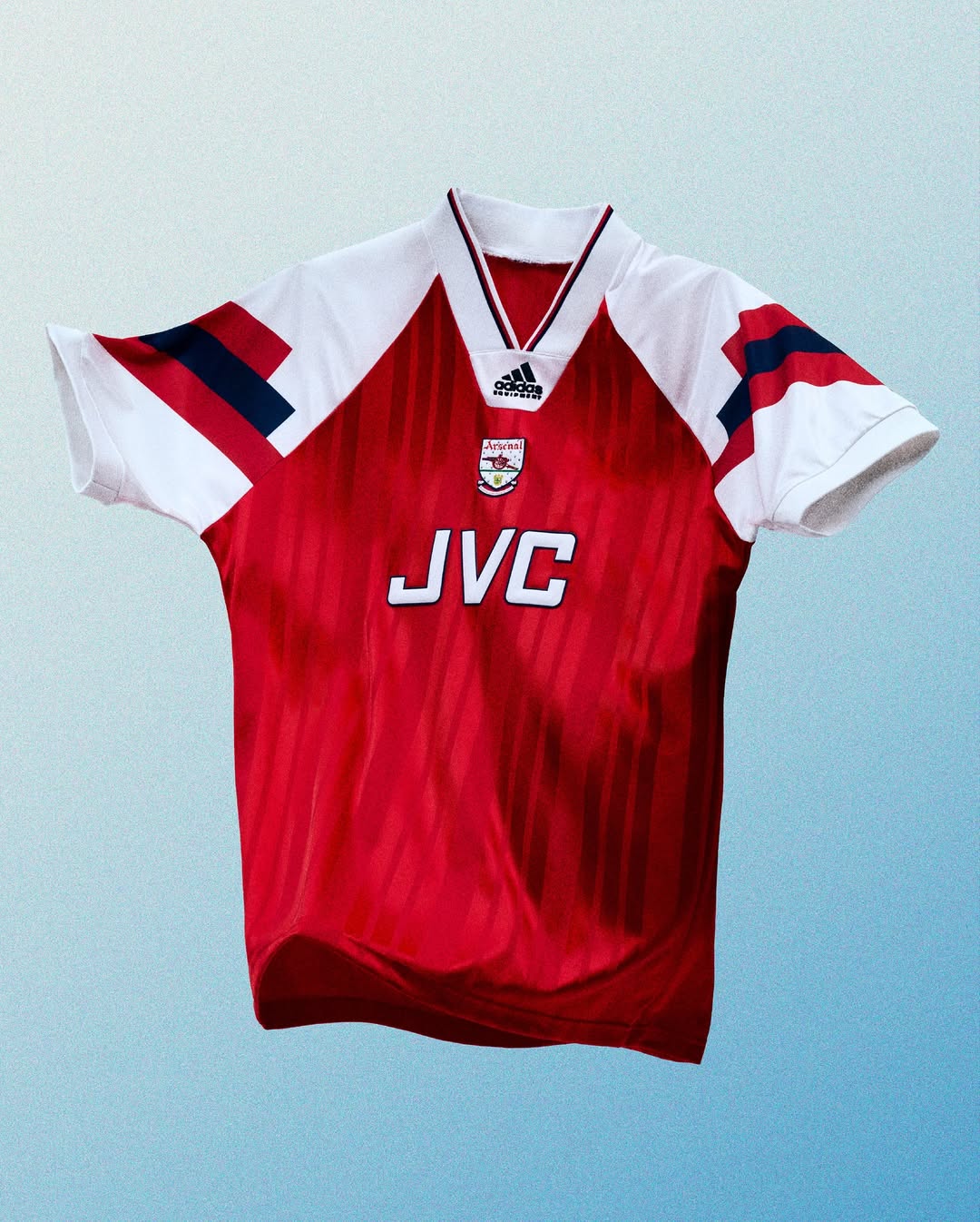 adidas lanceert remake Arsenal voetbalshirt 1992-1994
