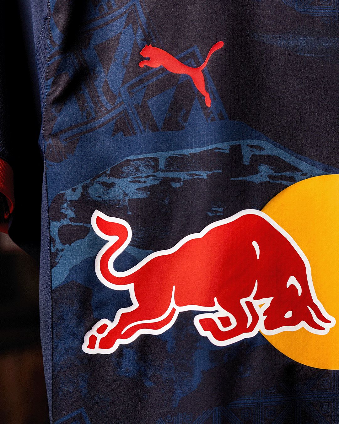 Red Bull Salzburg voetbalshirts 2025-2026 geïnspireerd de stad, vlaggen en Hohensalzburg fort