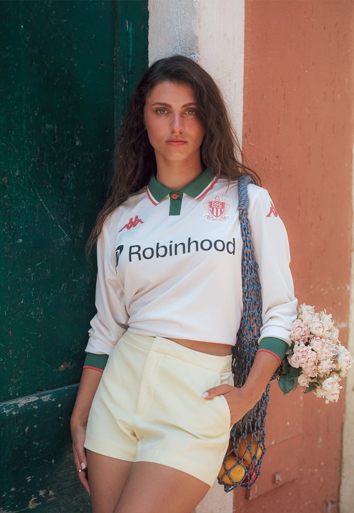 Dit zijn de OGC Nice voetbalshirts 2025-2026 van Kappa