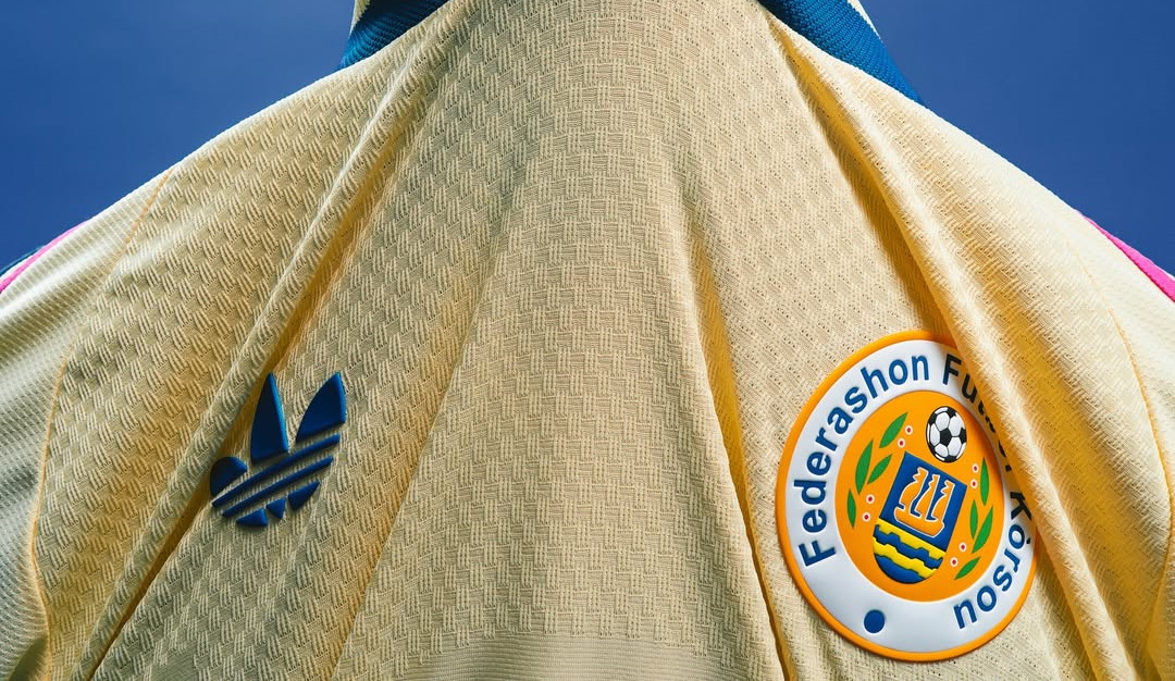 Curaçao WK 2026 uitshirt geïnspireerd door kleurrijke huizen