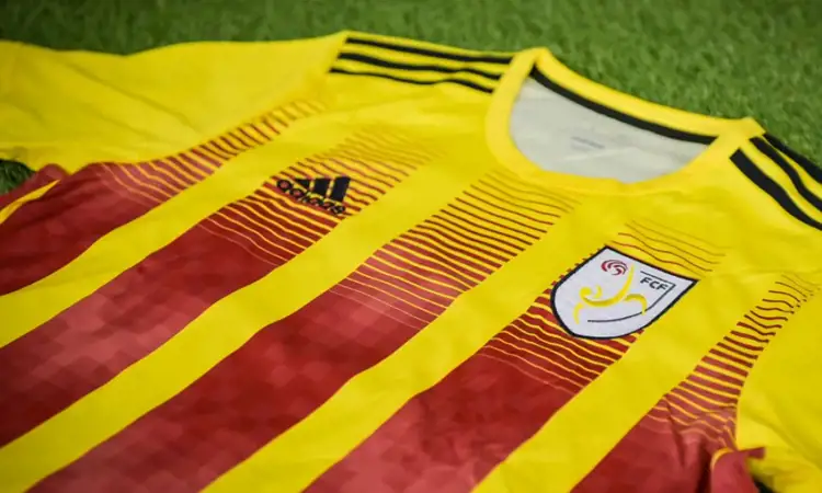 Dit zijn de Catalonië voetbalshirts 2023-2026