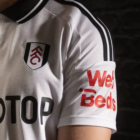 Dit zijn de Fulham voetbalshirts 2024-2025
