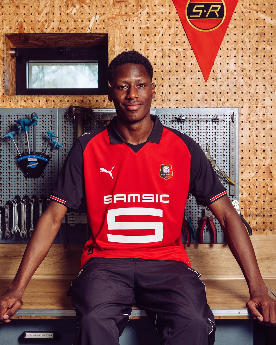 Stade Rennes voetbalshirts 2025-2026 ode aan clublegende, Bretagne en de markt