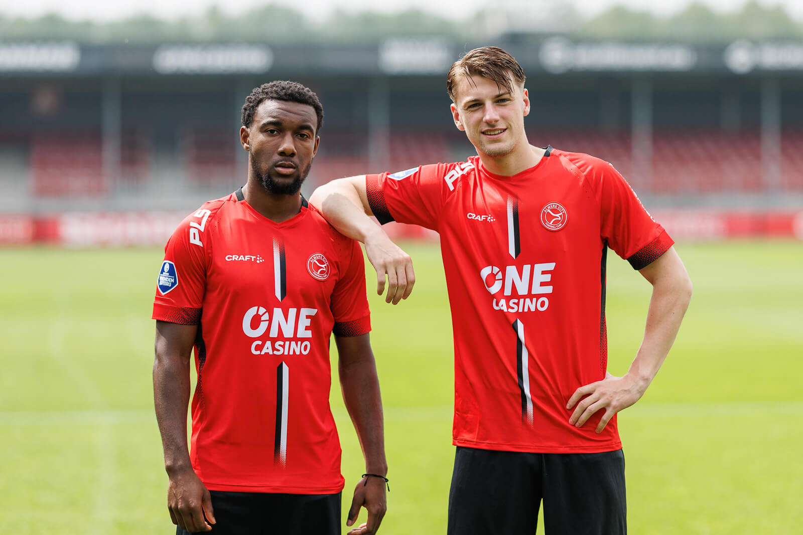 Almere City Voetalshirts 2024 2025