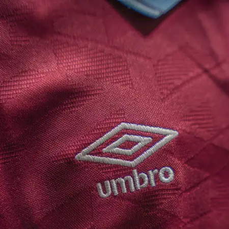 Burnley voetbalshirts 2023-2024