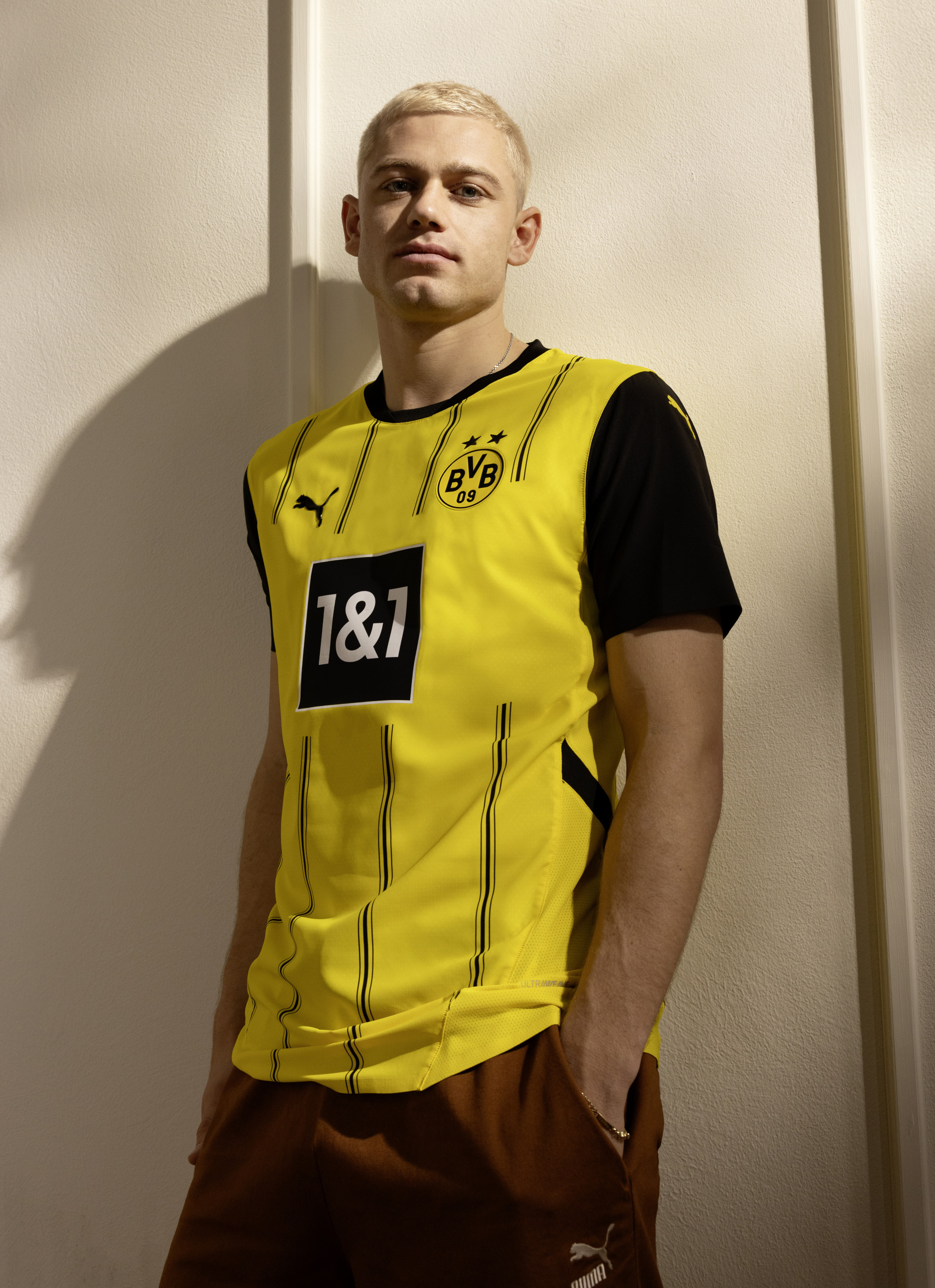 Borussia Dortmund thuisshirt 2024-2025 geïnspireerd door voetbalshirt 1996-1997