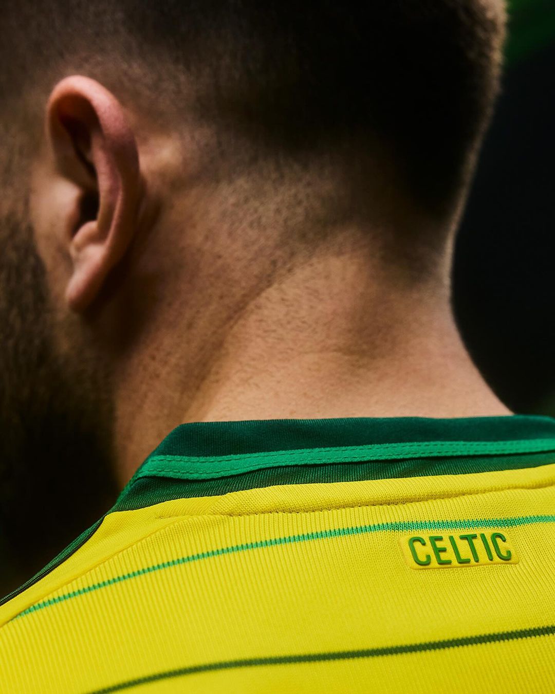 Celtic uitshirt 2024-2025 geel met groene accenten!