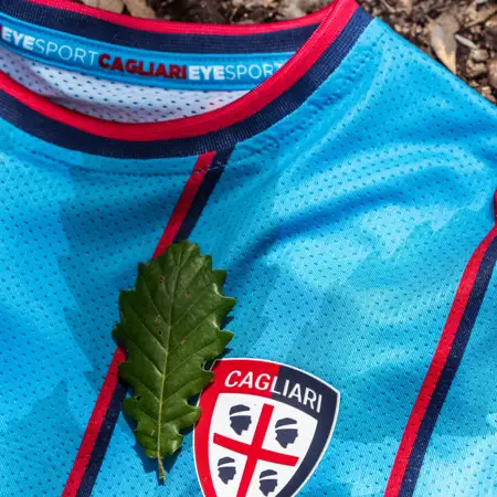 Cagliari Calcio voetbalshirts 2025-2026 geïnspireerd door Sardinië