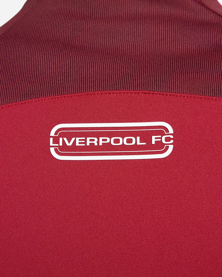 Detail Liverpool FC trainingsjack 2023-2024