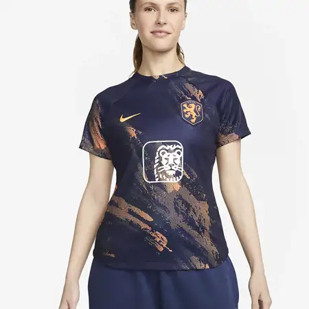 Dit is het Oranje Leeuwinnen warming-up shirt 2023-2024
