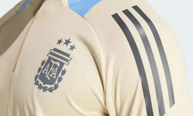 Dit trainingspak draagt Argentinië tijdens het seizoen 2024-2025! 