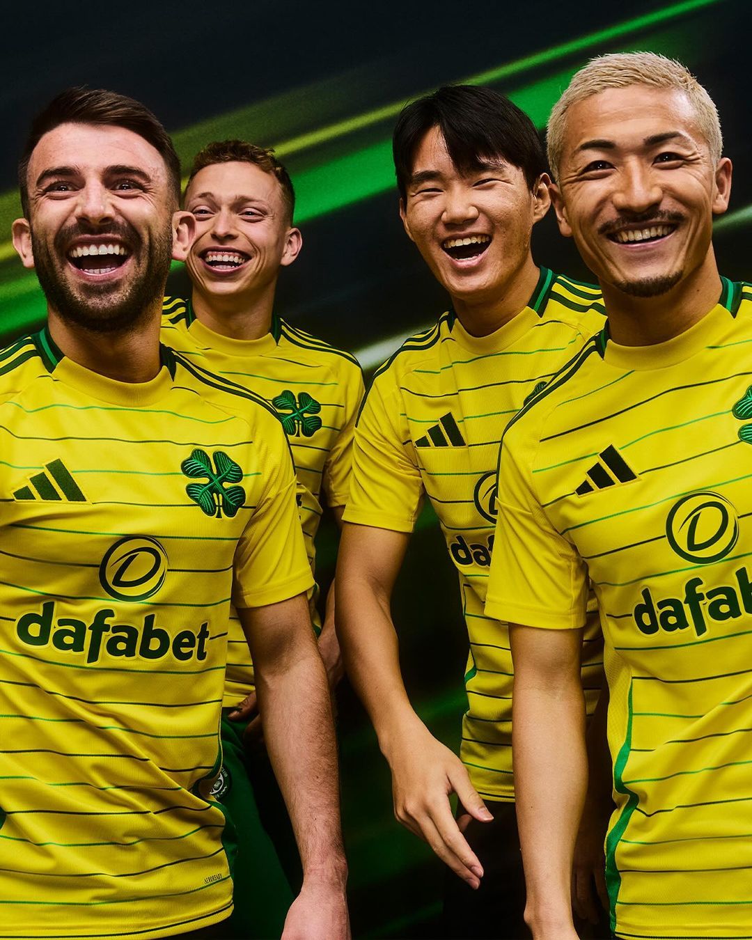 Celtic uitshirt 2024-2025 geel met groene accenten!