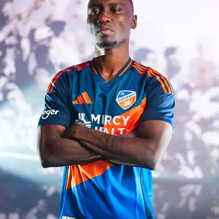 FC Cincinnati thuisshirt 2025-2026 geïnspireerd door USL shirt 2016