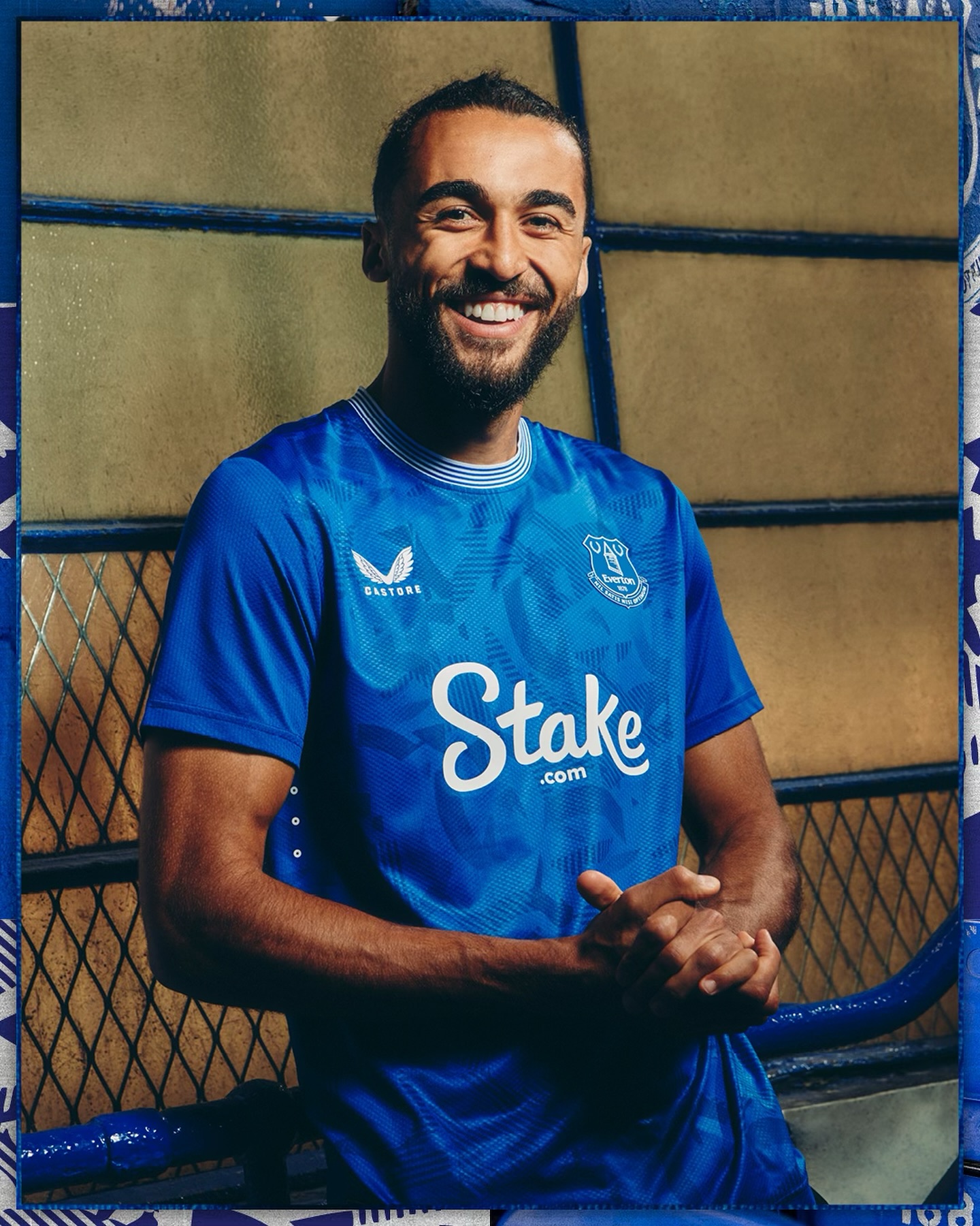 Dit zijn de Everton voetbalshirts 2024-2025 van Castore