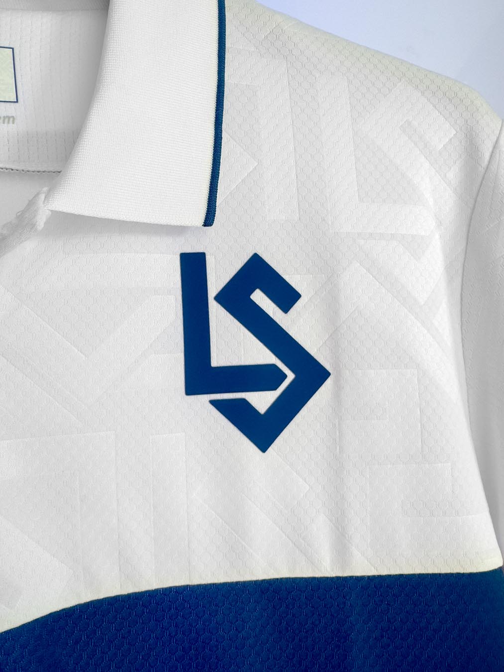 Dit zijn de FC Lausanne Sport voetbalshirts 2025-2026