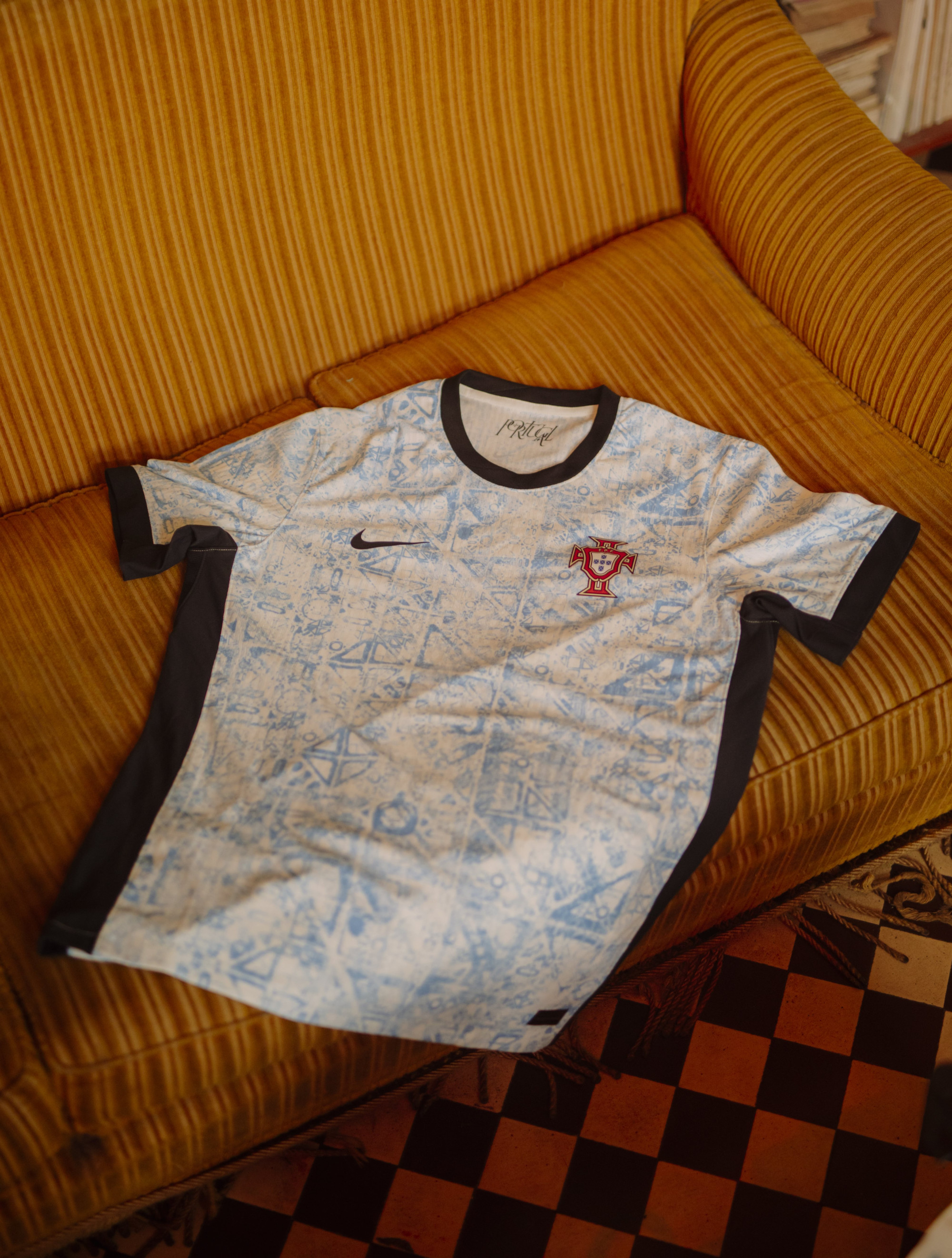 Portugal EK 2024 uitshirt geïnspireerd door azulejo's! 