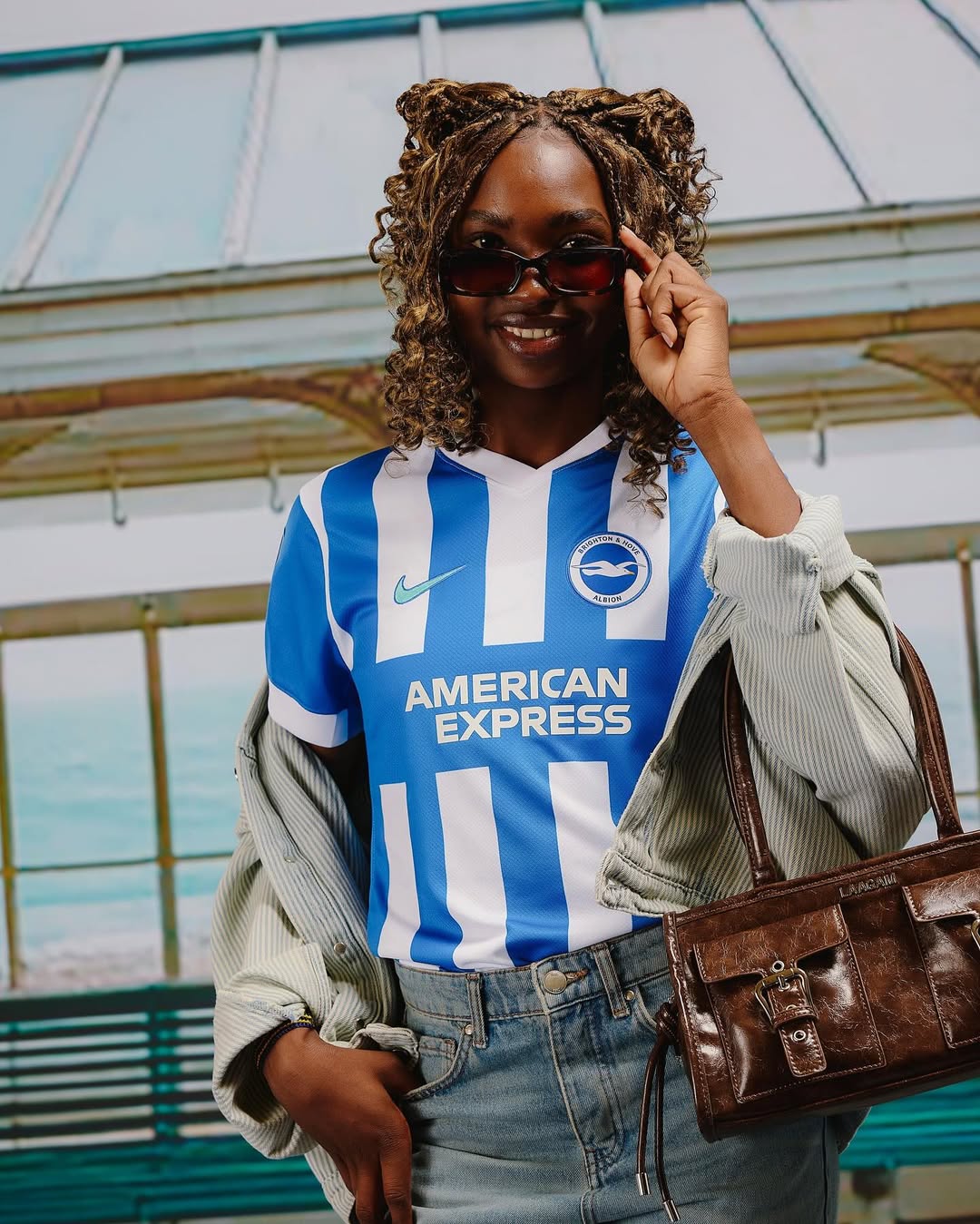 Dit zijn de Brighton and Hove Albion voetbalshirts 2025-2026