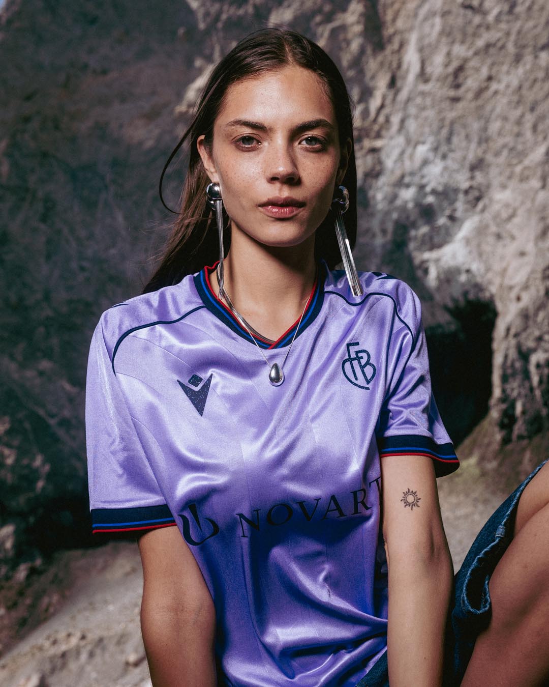 FC Basel voetbalshirts 2025-2026 ode aan stad Baslertab