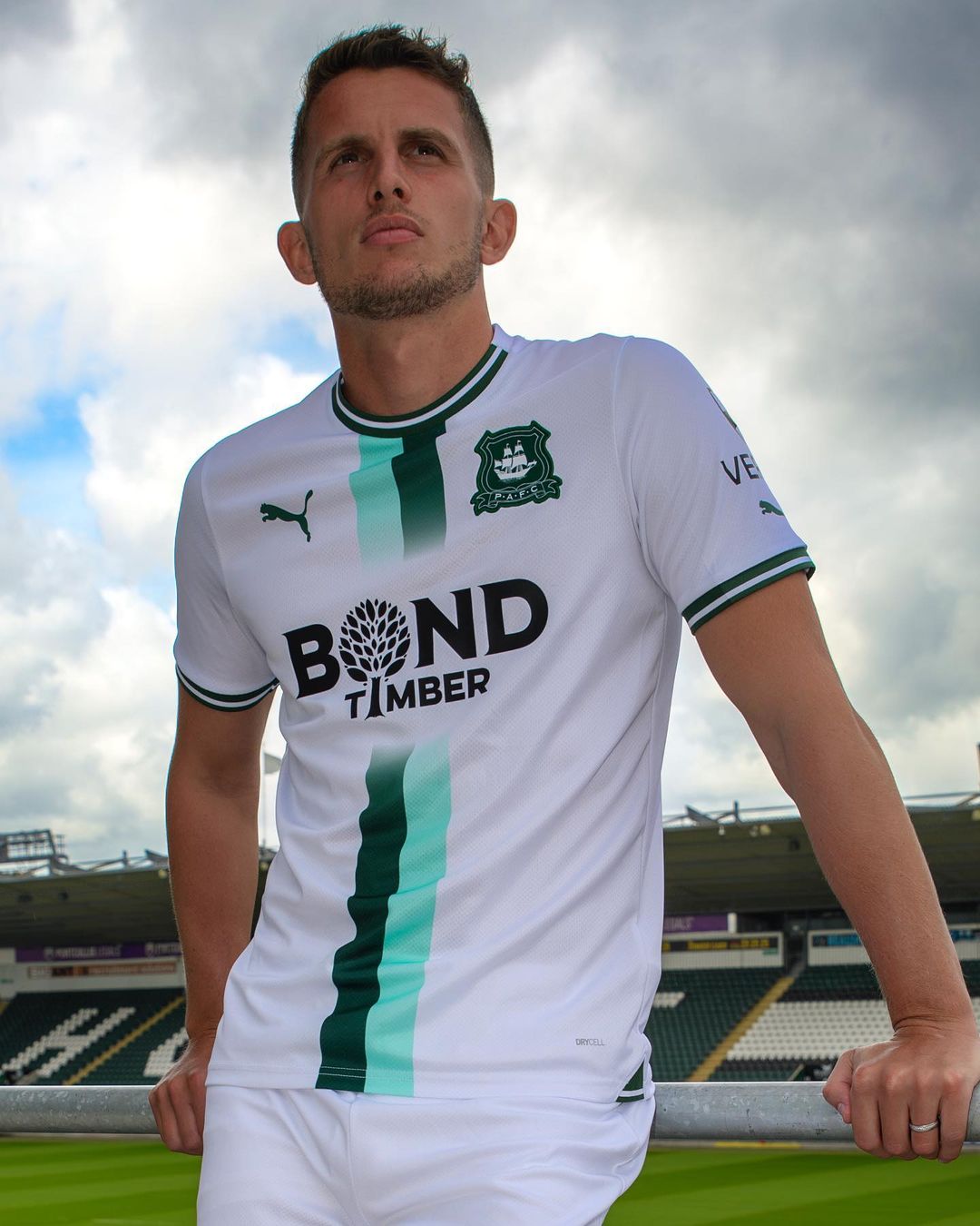 Plymouth Argyle voetbalshirts 2023-2024