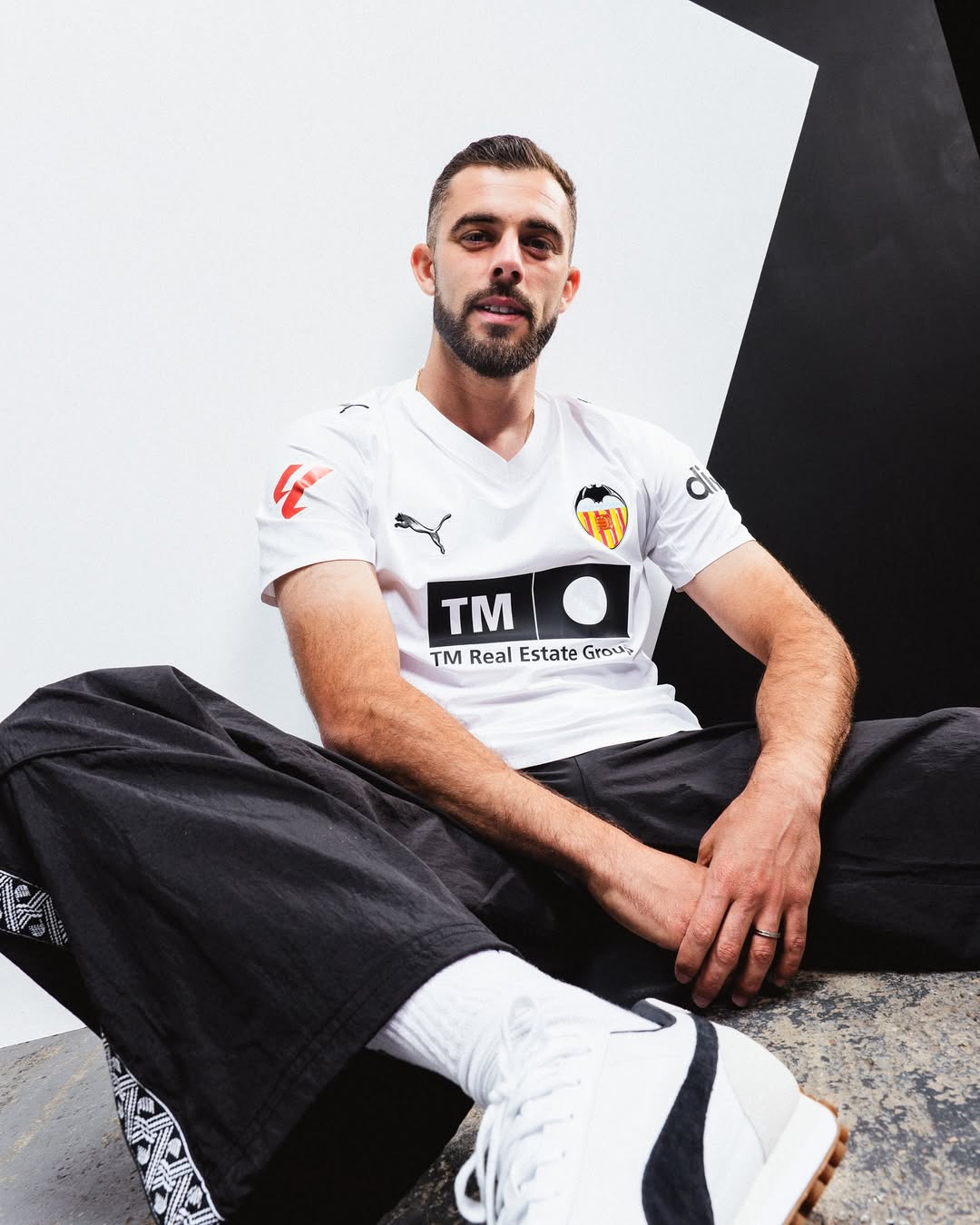 Valencia CF voetbalshirts 2025-2026 ode aan de stad, clubkleuren en Senyera