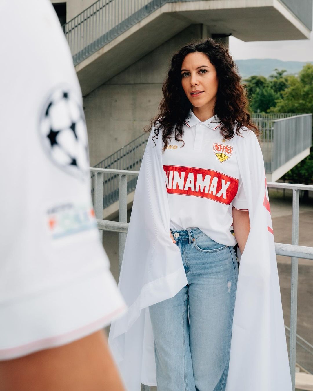 Dit zijn de VfB Stuttgart voetbalshirts 2024-2025