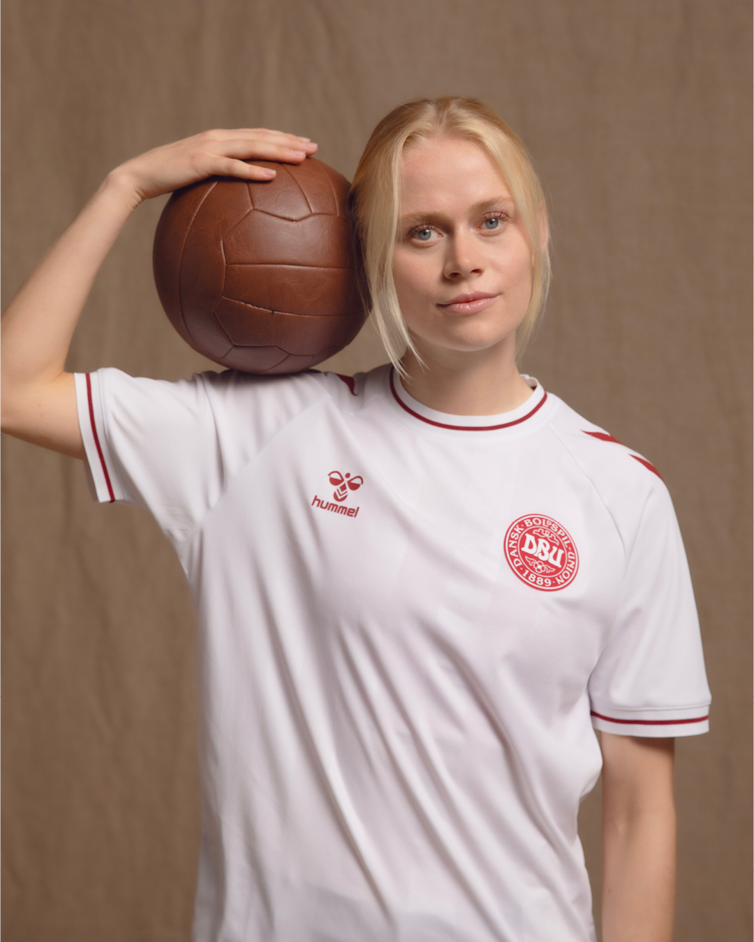 Dit zijn de Denemarken EK 2025 vrouwen voetbalshirts