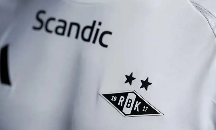Rosenborg BK voetbalshirts 2024-2025 hebben standaard adidas template