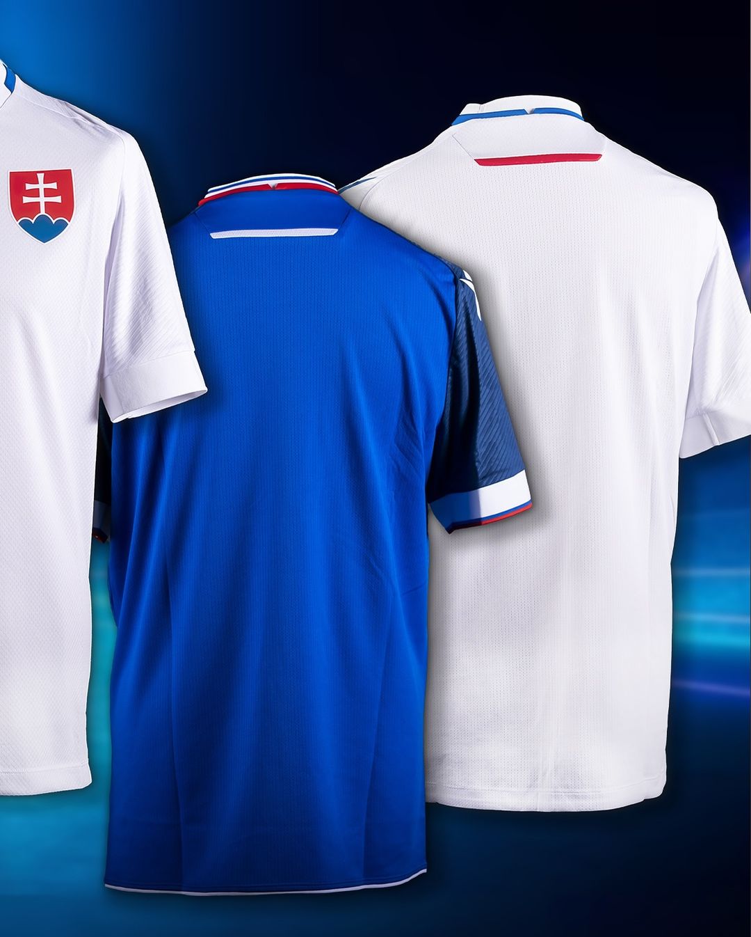 Dit zijn de Slowakije voetbalshirts 2024-2025 van Macron