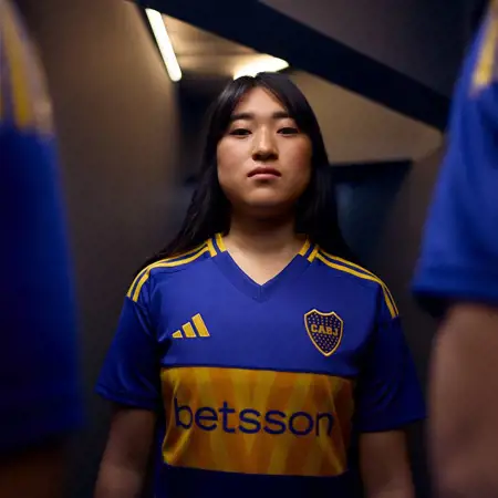 Boca Juniors thuisshirt 2024-2025 geïnspireerd door spoorweg rondom stadion