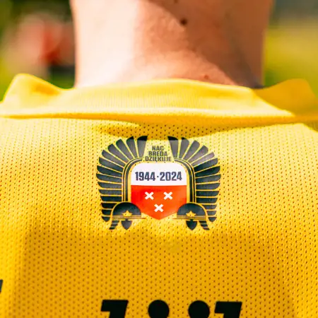 NAC Breda voetbalshirts 2024-2025 eerbetoon aan Poolse bevrijders