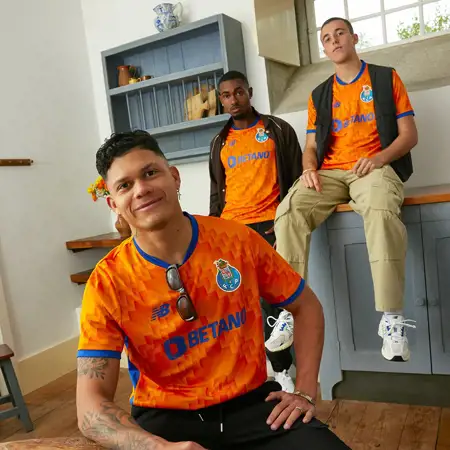 FC Porto voetbalshirts 2024-2025 in teken van vuur en vlam!
