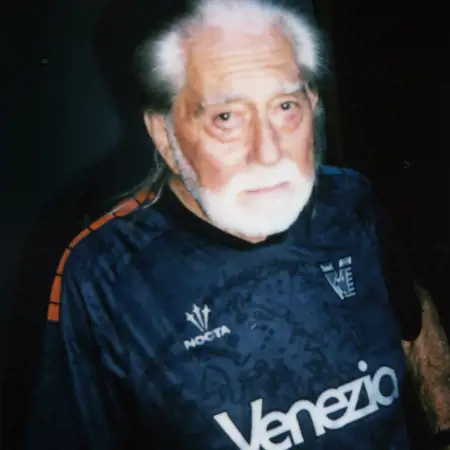 Dit zijn de Venezia FC voetbalshirts 2025-2026 van NOCTA