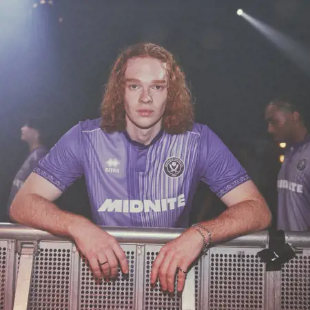 Sheffield United voetbalshirts 2025-2026: Eerbetoon aan de staalstad