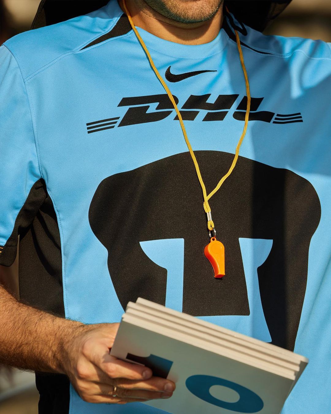 Pumas Unam 3e shirt 2024 heeft standaard Nike template